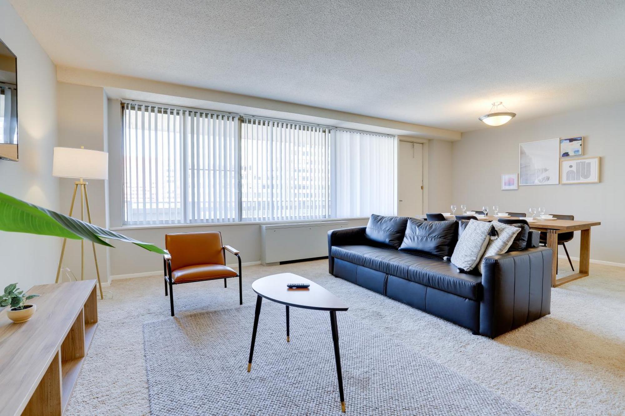 Beautiful 2Br Apartment At Crystal City With Gym Arlington Buitenkant foto