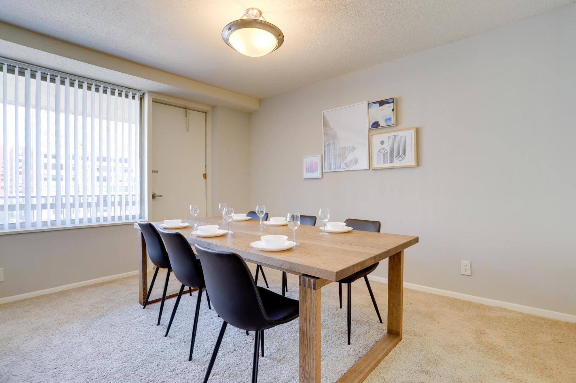 Beautiful 2Br Apartment At Crystal City With Gym Arlington Buitenkant foto