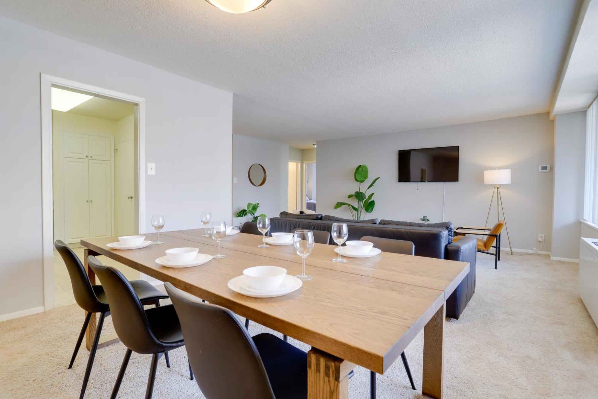 Beautiful 2Br Apartment At Crystal City With Gym Arlington Buitenkant foto